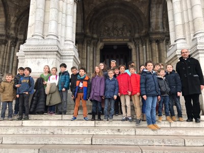 Sortie des CM1 du catéchisme au Sacré Coeur 