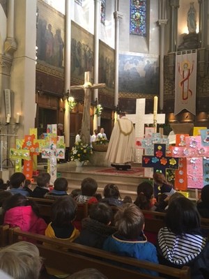 Célébration de Pâques de l'école de l'Immaculée Conception 