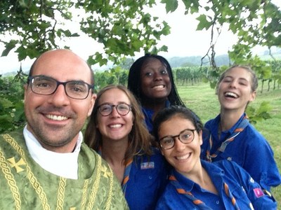 Camp des guides dans le Gers 001