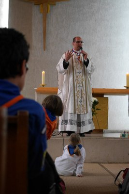Messe et carré scout de Pâques