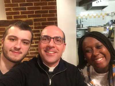 Week-end scout en Bourgogne avec les chefs scouts et guides de France de saint Philippe Neri 