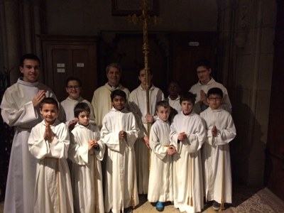 2016 04 02 servants au pèlerinage à Notre Dame