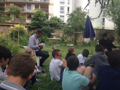 Jeunes servants chez les petites soeurs des pauvres