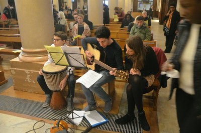 Confirmation pour des jeunes de l'Aumônerie