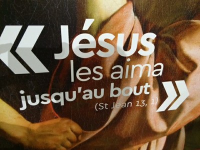 Ostension de la tunique du Christ à Argenteuil avec les seconds cycle de l'Aumônerie